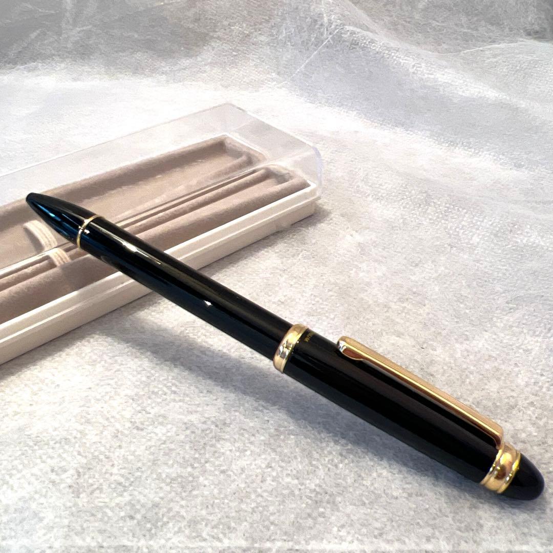 【美品】PLATINUMボールペン　黒×ゴールド