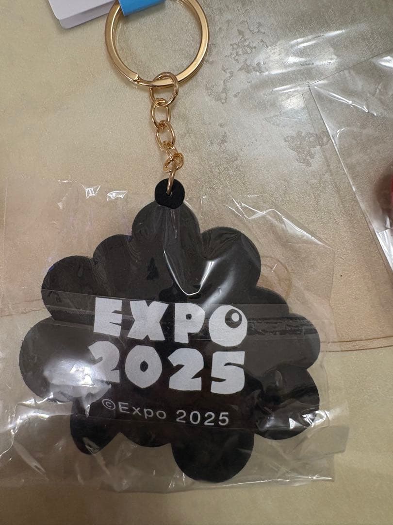 新品　未開封　キラキラ　黒ミャクミャク