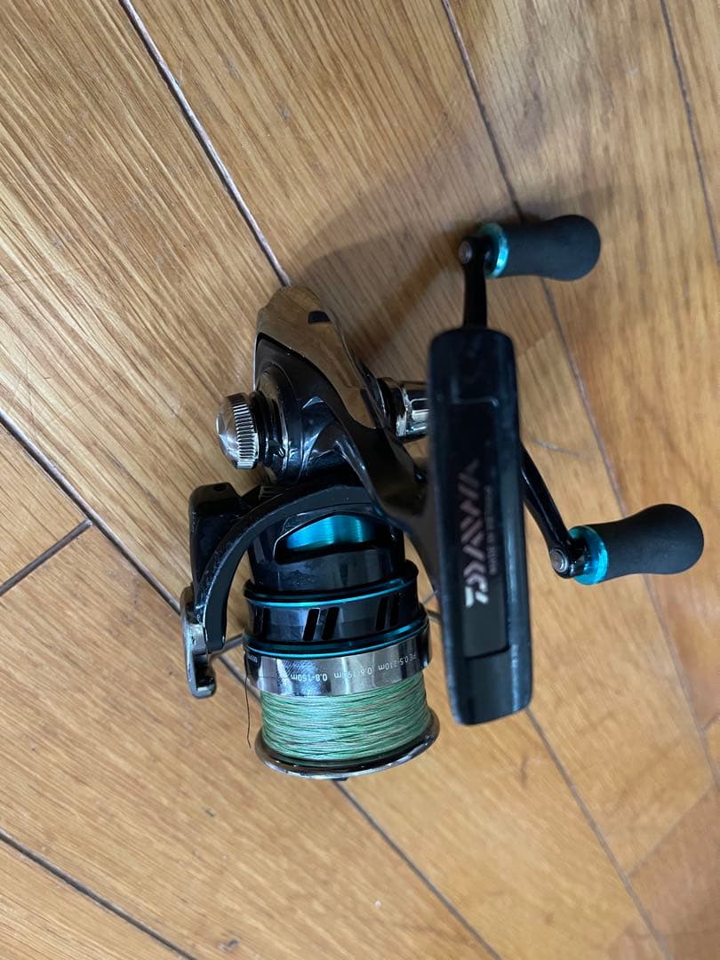 ダイワ　エメラルダス リール 2508PE-DH 新品PEライン付き