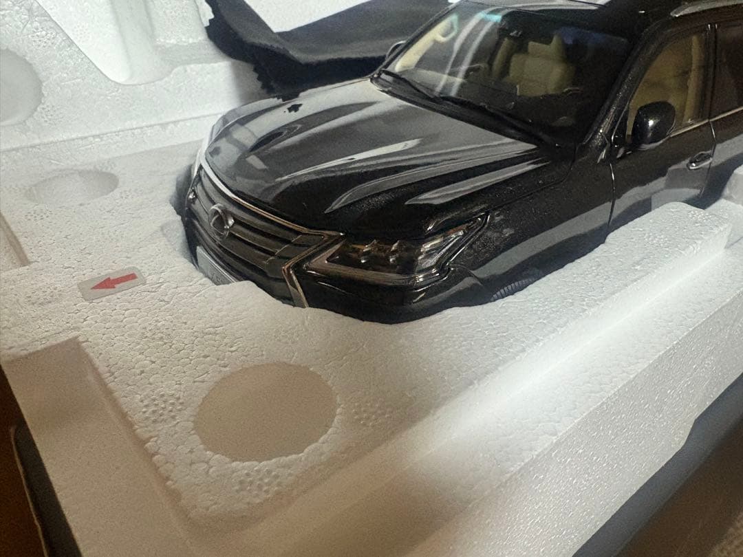 京商 1/18 レクサス LX570 ブラック