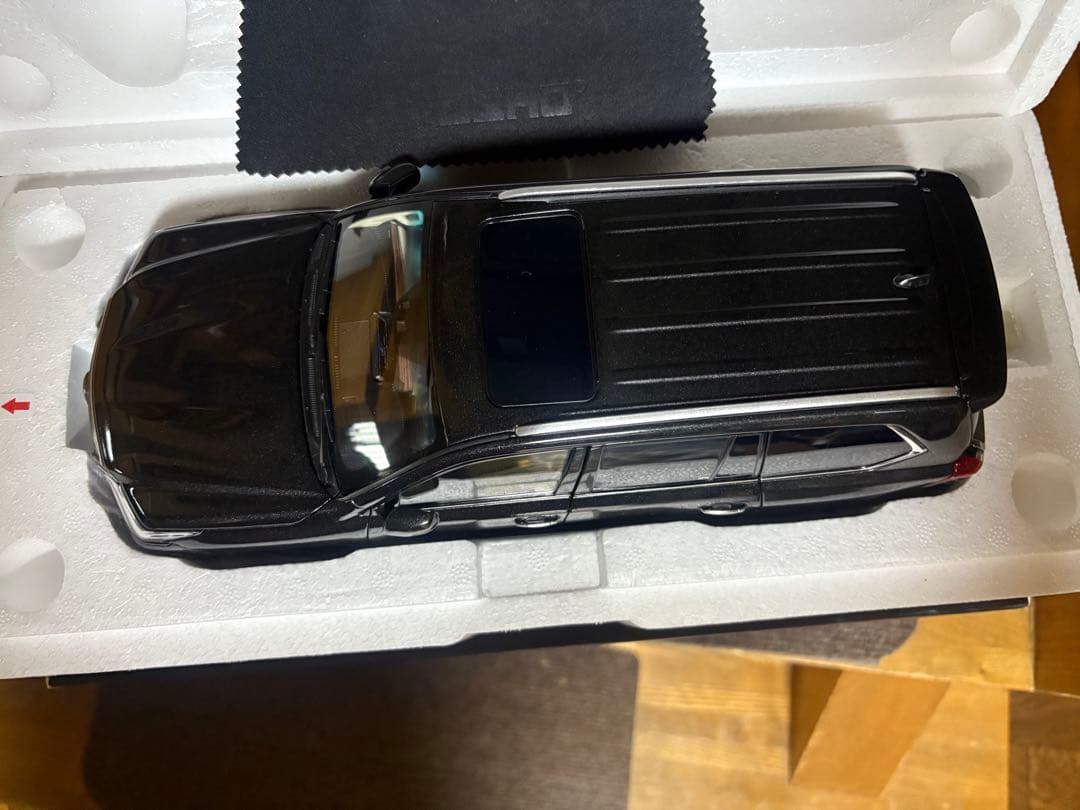 京商 1/18 レクサス LX570 ブラック