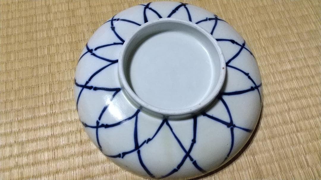 古伊万里　小振　色絵　網目紋　三つ鉢・深皿（大）径24.5×高7ｃｍ