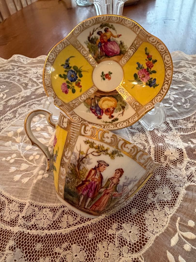 【希少】ドレスデン カール・ティーメ　 カップ＆ソーサー恋人図 イエロー 手描き