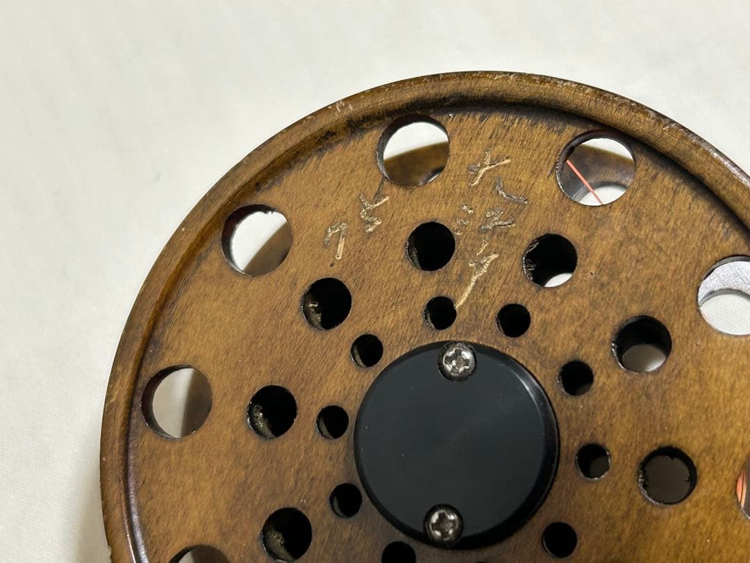 【良品】宇崎日新　NISSIN　釣竿　黒鯛・チヌ用　天然木リール　糸　取説有り