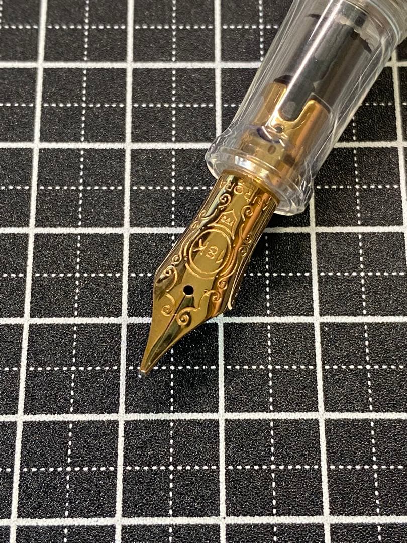 AURORA 88 Demonstrator 万年筆　字幅M