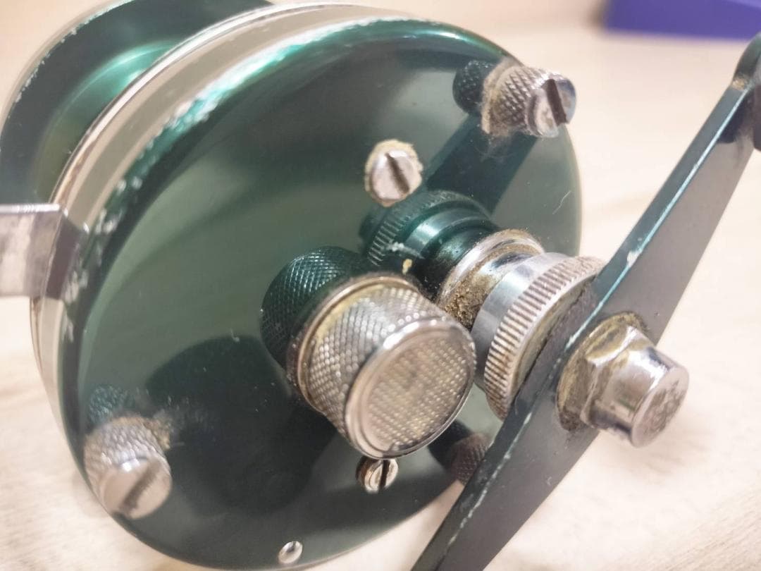 ★アブガルシア　アンバサダー5000D　ビンテージ　リール グリーン