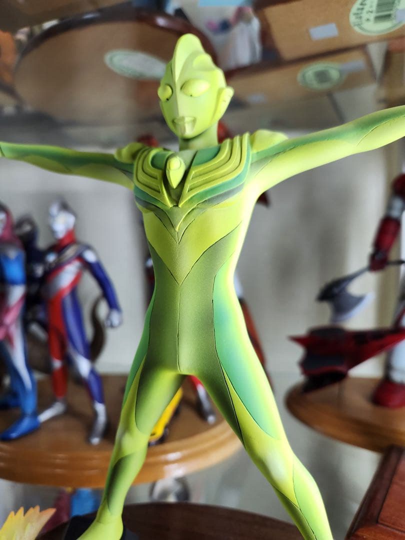 秘蔵コレクション！　ワンフェス限定グリッターティガ　レジン22cm 世界にひとつ