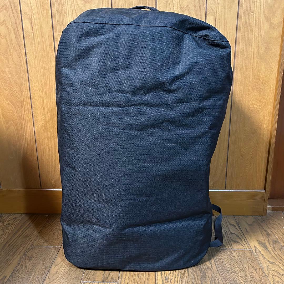 patagonia ブラックホール　70 ダッフルバッグ