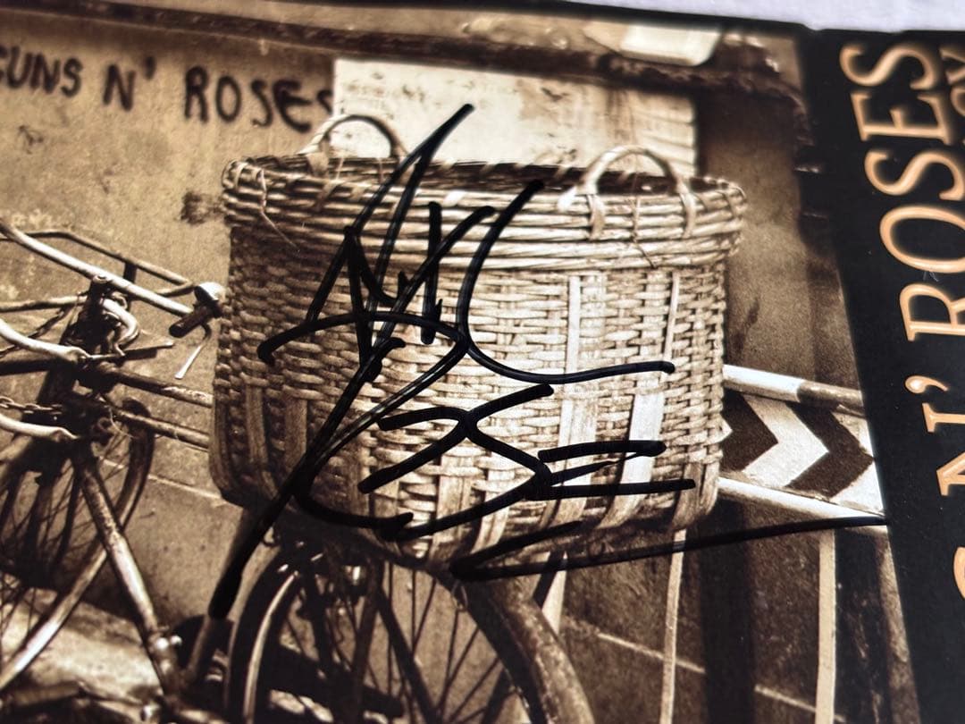 レア　アクセルローズ　サインCD Guns N' Roses axl rose
