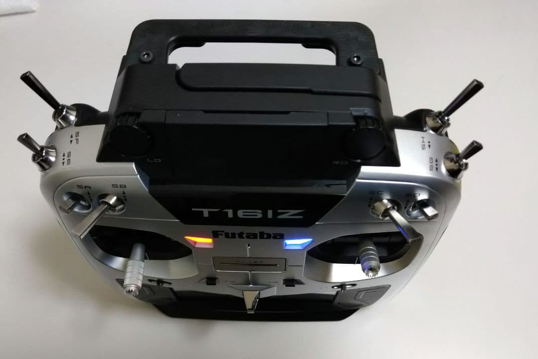 Futaba 16iZ　　送信機と受信機　４個