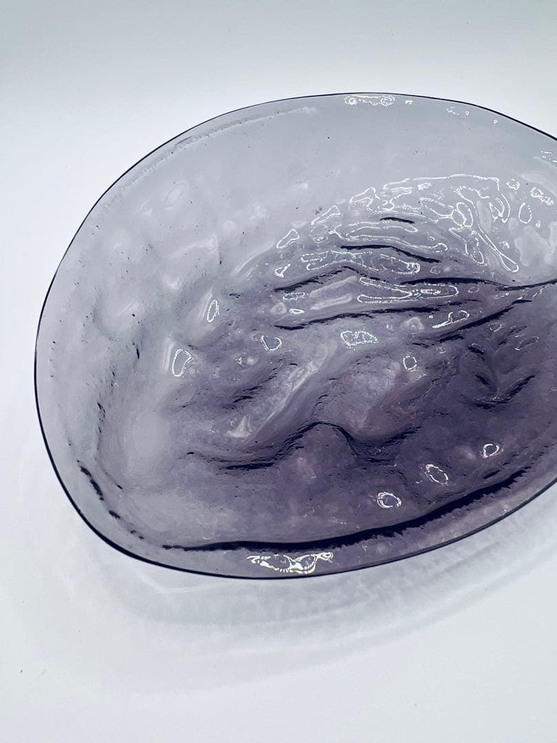 江戸ガラス　型吹きガラスあわび型皿　紫　ギヤマン　びいどろ　アンティーク和ガラス