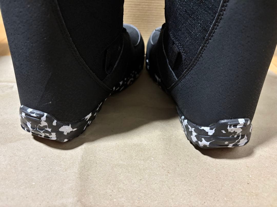 Burton Grom Boa キッズ 20.5 スノーボードブーツ バートン