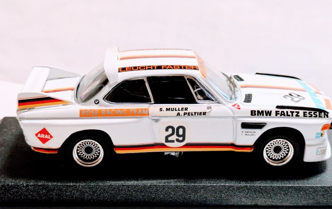 貴重 ３.０ＣＳ レーシングモンツァ１９７１年DetailCars１/43