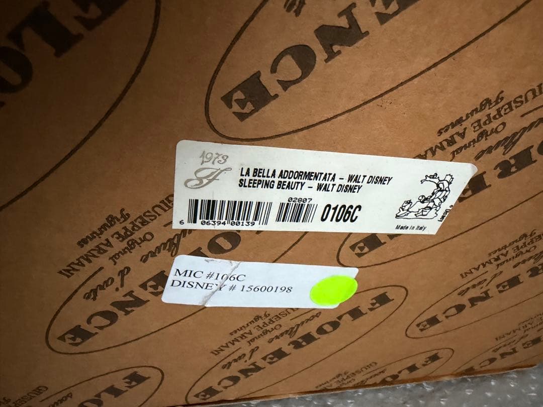 Armani アルマーニ オーロラ姫 フィギュリン 陶器 眠れる森の美女