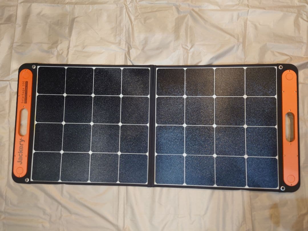 Jackery 100W ソーラーパネル 2枚＋並列接続用ケーブル