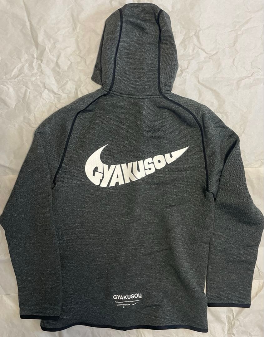 ギャクソウスエット　サイズM