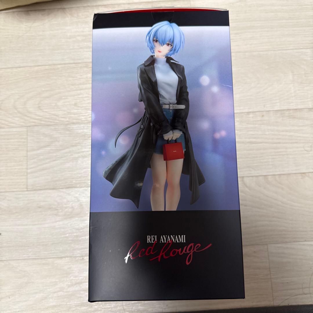 綾波レイ　Red louge　1/7スケール　フィギュア