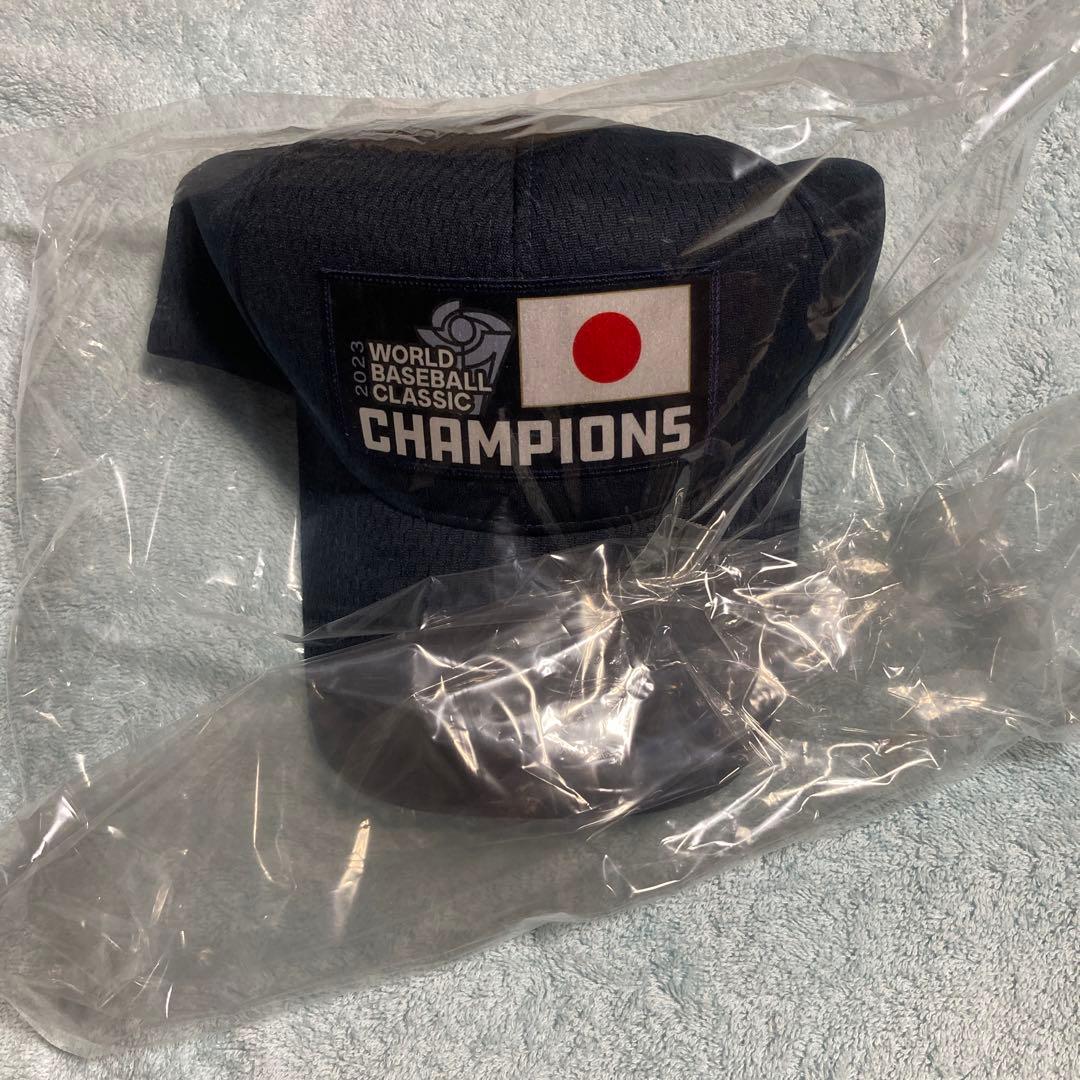 ミズノ　WBC優勝記念オーセンティックTシャツ&ネームナンバーキャップ（大谷）