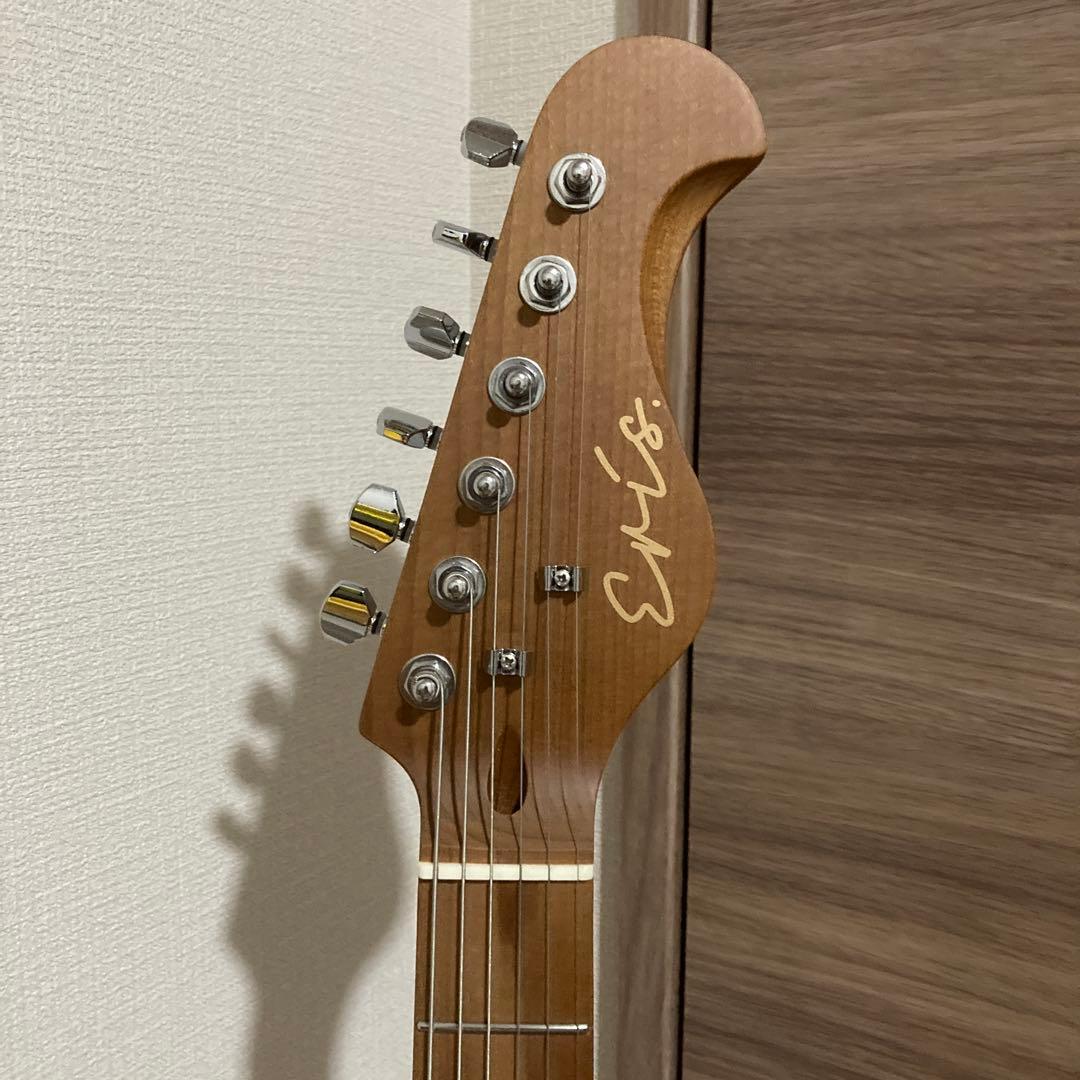 Eris. Nestia ストラトタイプ SSHピックアップ ケース付き