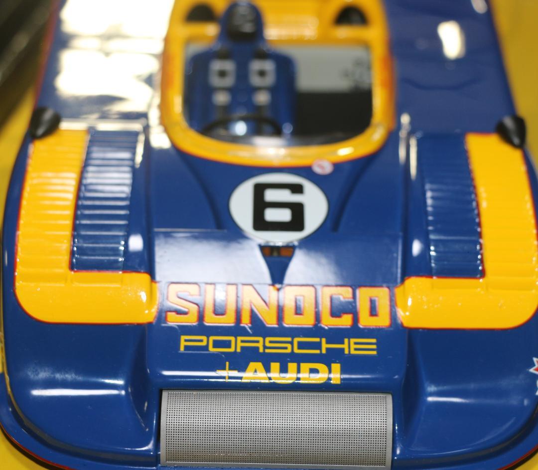 ミニチャンプス製　ポルシェ９１７／３０　１９７３年カンナムチャンピオン　1/18