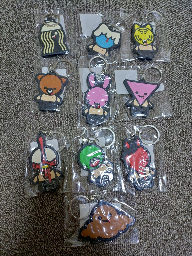 CUNE ラバーキーホルダー セット 24個