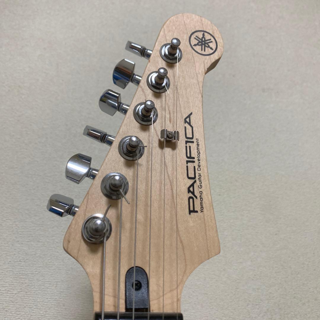 PACIFICA 112V ホワイト エレキギター ピックガード