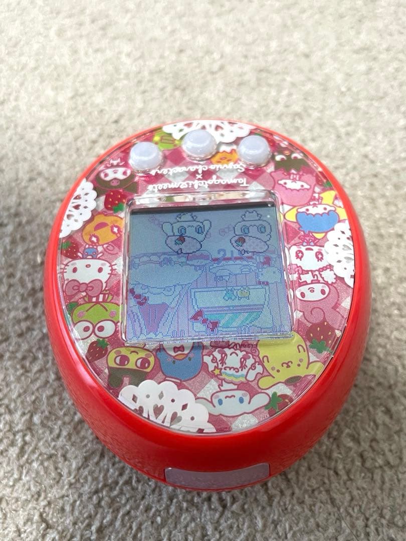 たまごっちみーつ　サンリオver. 赤色