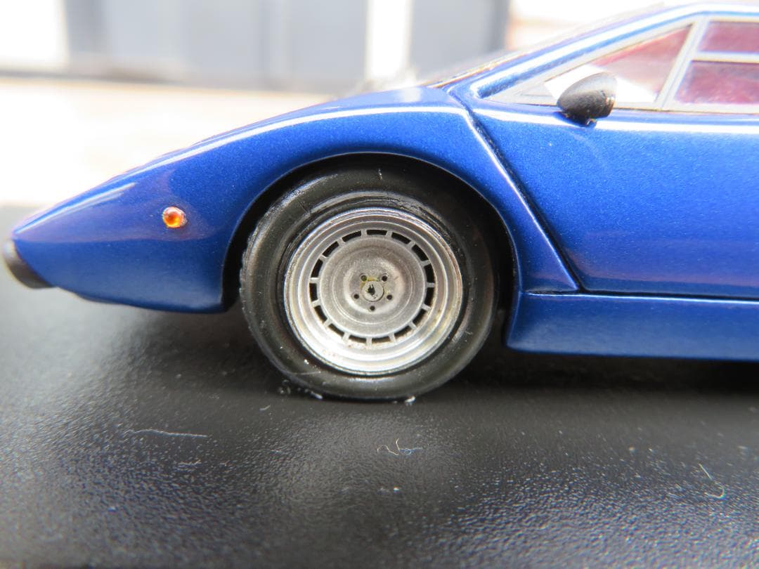 MR社製　1/43　ランボルギーニカウンタックLP400　499台限定生産品