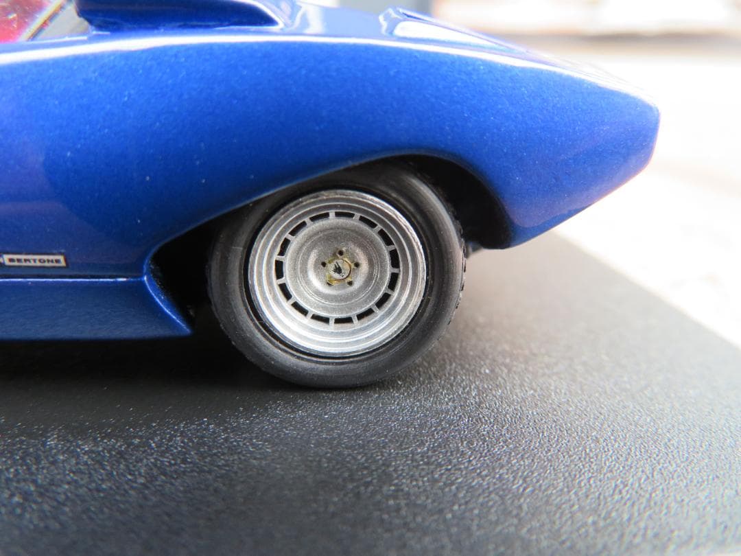 MR社製　1/43　ランボルギーニカウンタックLP400　499台限定生産品