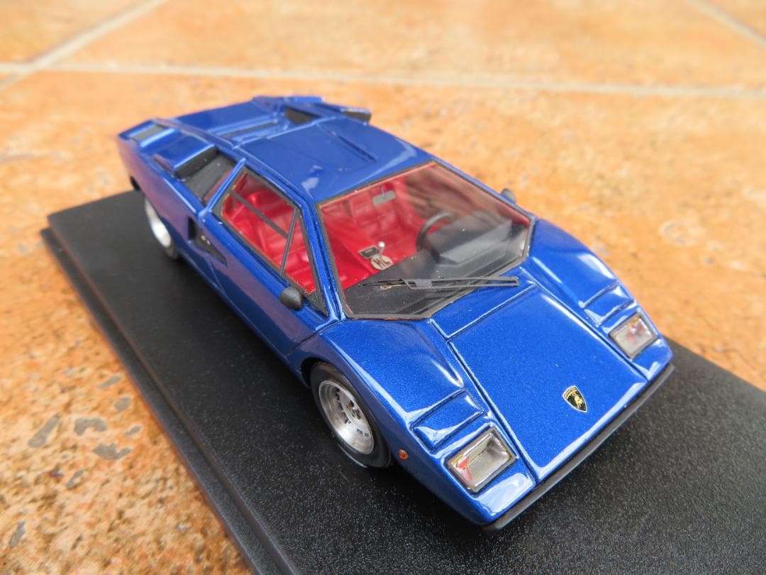 MR社製　1/43　ランボルギーニカウンタックLP400　499台限定生産品