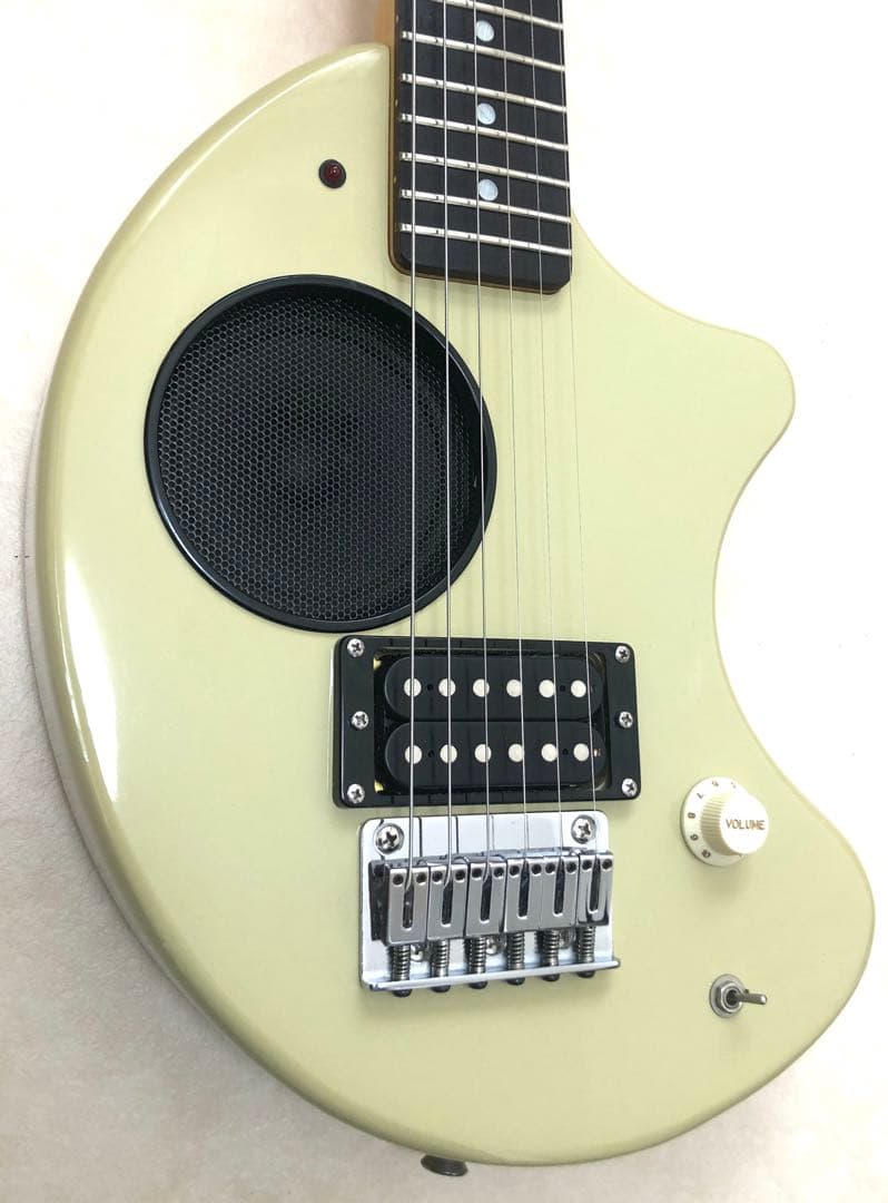 【超美品】ZO-3 グレー アンプ内蔵ミニギター 専用ケース付 ぞーさん