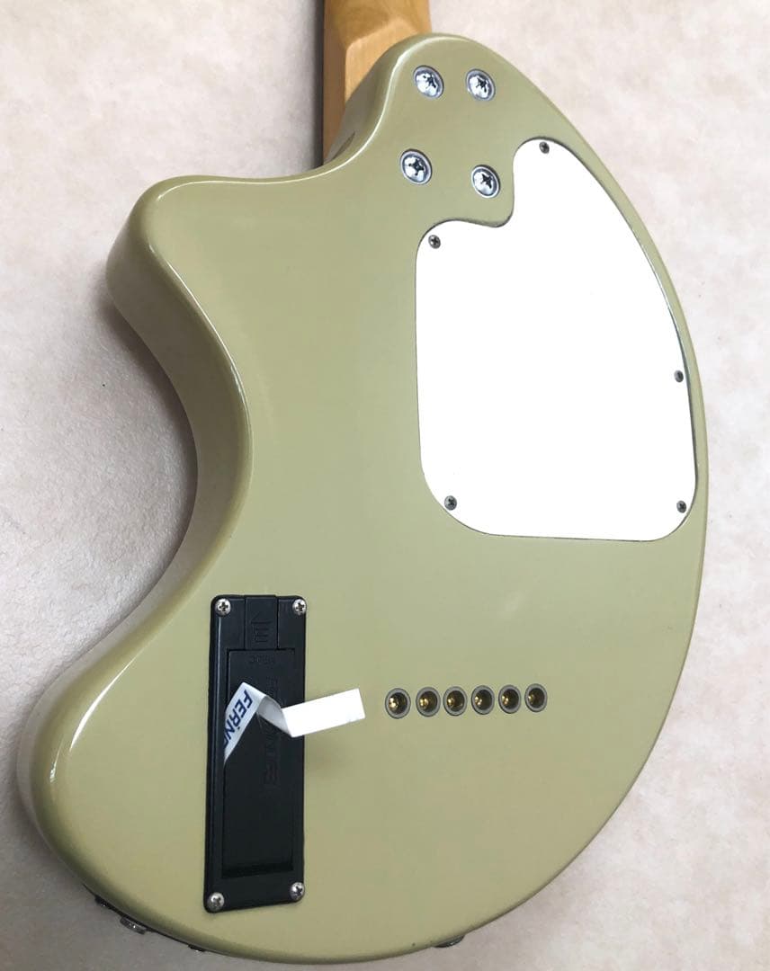 【超美品】ZO-3 グレー アンプ内蔵ミニギター 専用ケース付 ぞーさん