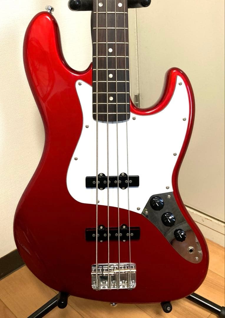 Squier Affinity ジャズベース　フレットラップ付き！