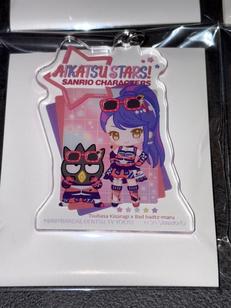 アイカツスターズ　サンリオキャラクターズ　星型　ナスカン　キーホルダー　コンプ
