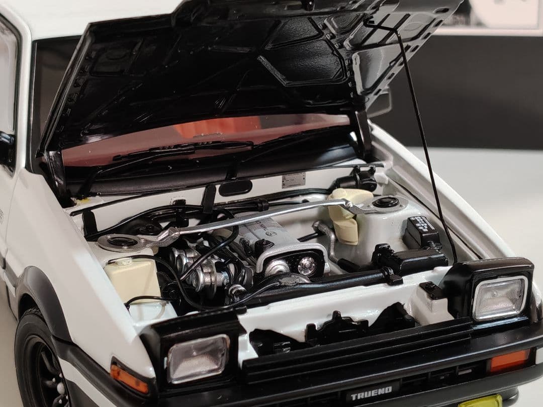 オートアート 1/18 AE86 頭文字D プロジェクトD ver