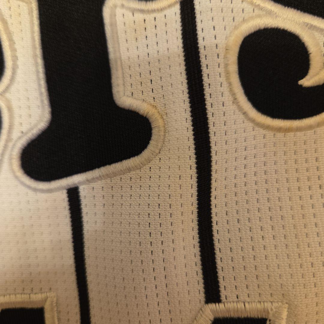 阪神タイガース梅野隆太郎直筆サイン入りホームレプリカユニフォーム(未使用)