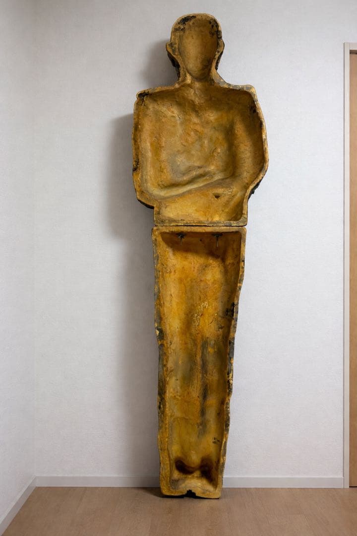 等身大ホラー人形 約160cm｜2ピース分割｜壁掛け可｜ハロウィン・店舗装飾