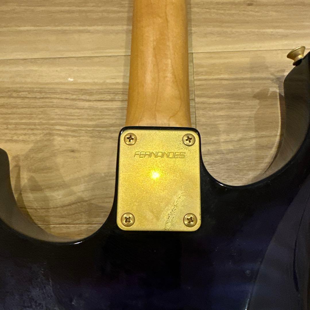 FERNANDES エレキギター 青紫色