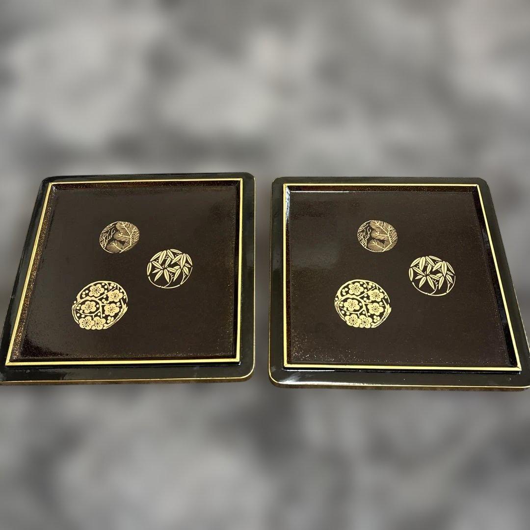 木製漆器　菊紋様 蒔絵　4段重箱　専用木箱付き 代り蓋つき