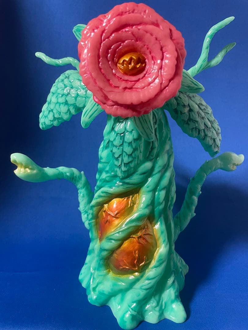 マルサン　ビオランテ花獣　蓄光彩色 公式10体限定　ブルマァク　特撮　ウルトラ