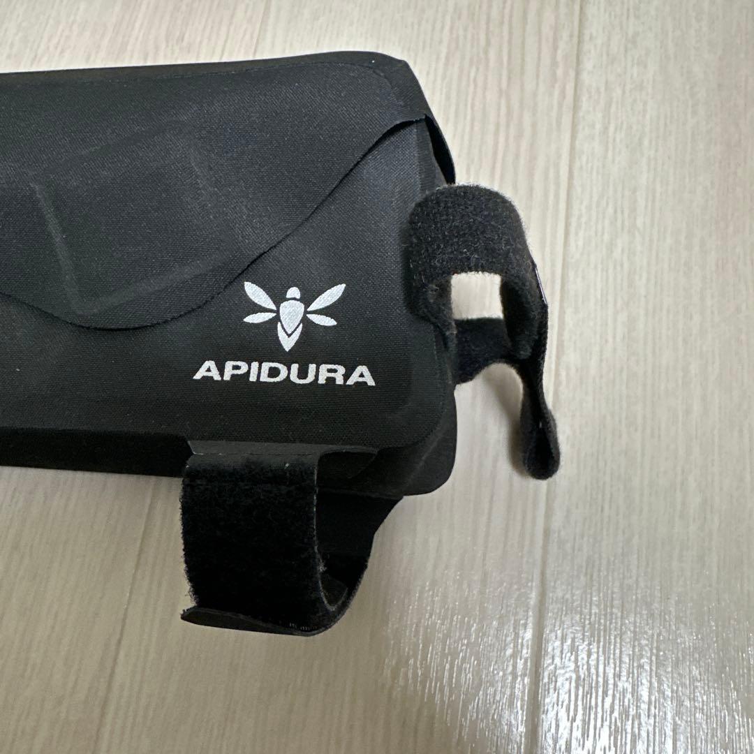 アクセサリー Apidura RACING TOP TUBE PACK 1L