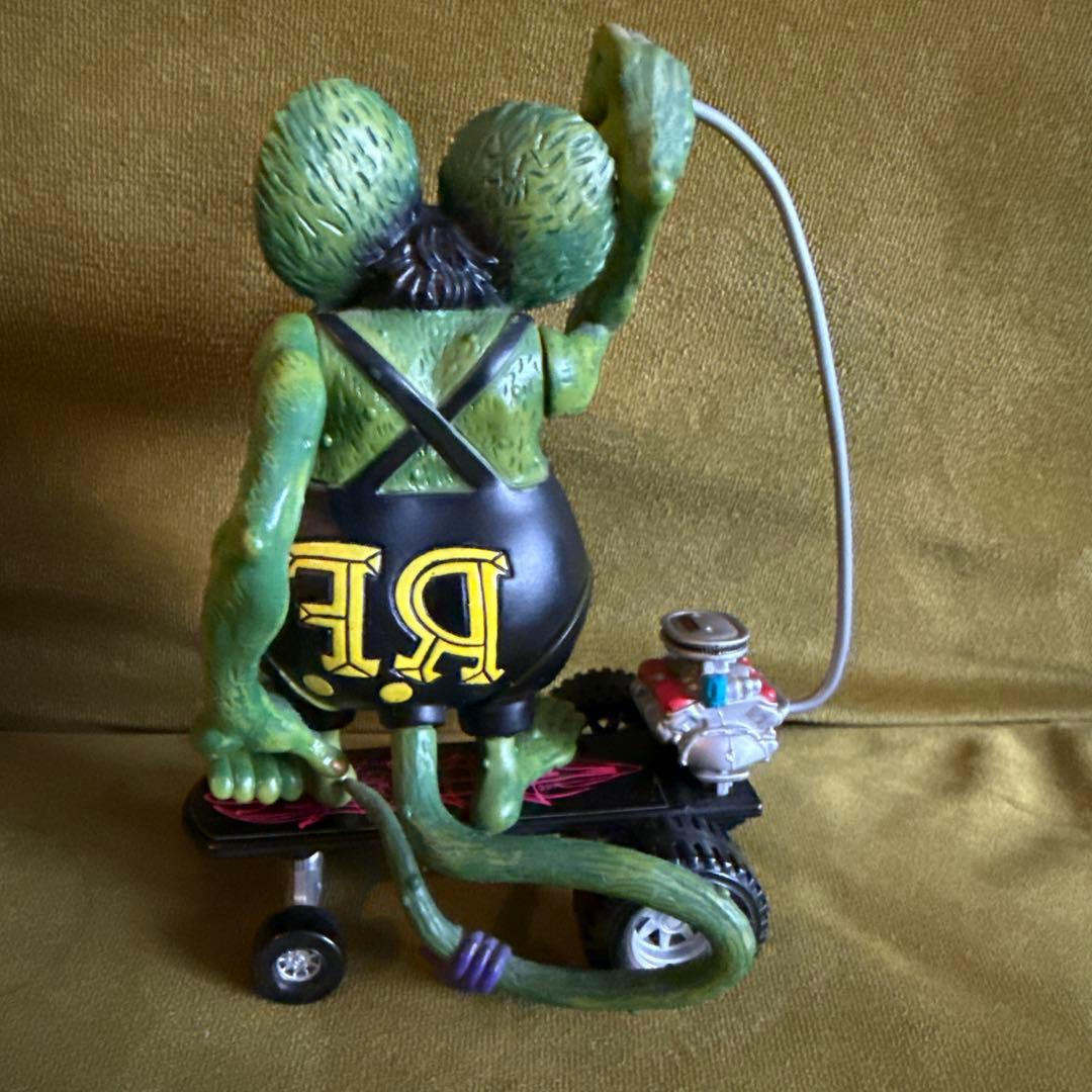 ラットフィンク　フィギュア