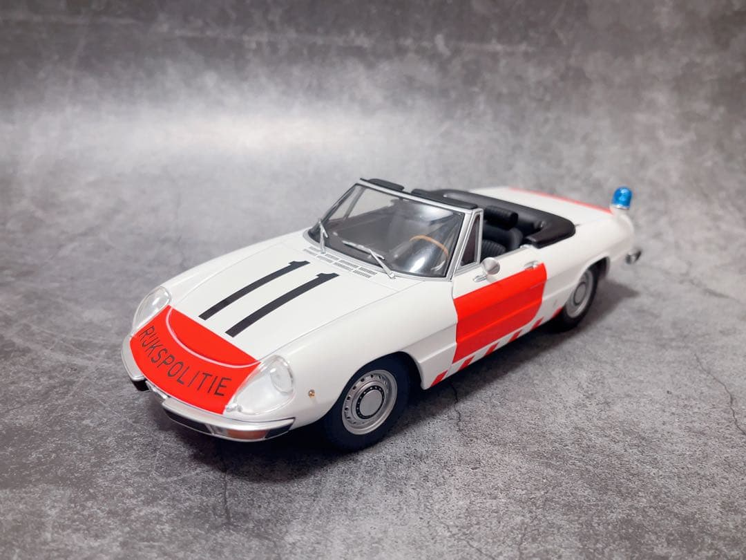 PMAスパイダー SPIDER 1/18 Alfa Romeo ミニカー