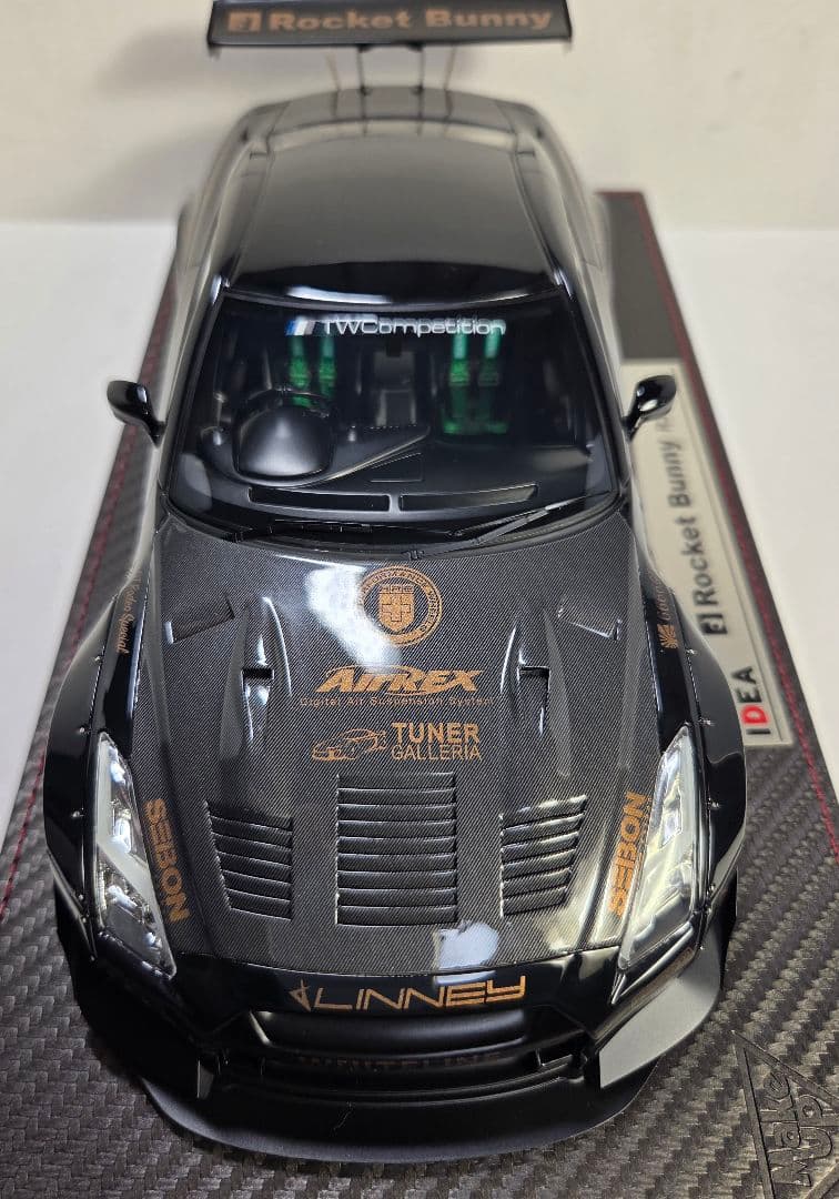 EIDOLPN　アイドロン　1/18　Rocket　Bunny　R35　GTR