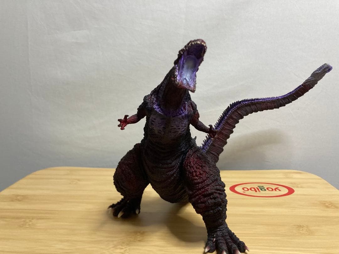 一番くじ　ゴジラ怪獣乱舞　ー荒ぶるモノー　B賞