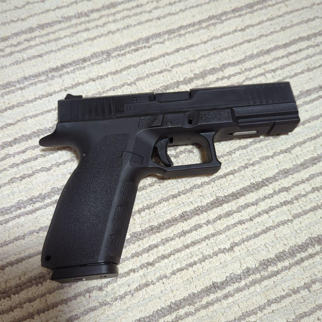 カーボネイトストライカー9sCO2ガスガン ブラック