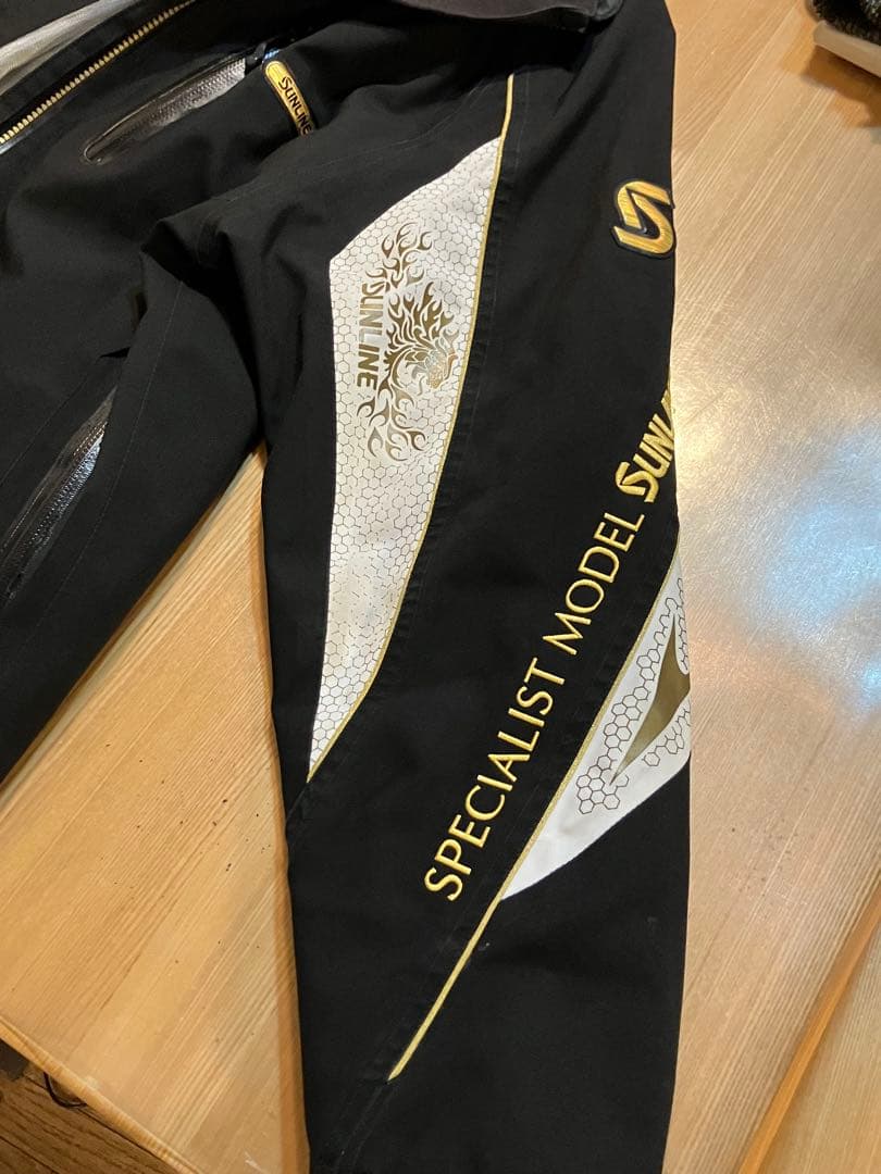 サンラインブッシングウエア上下セット