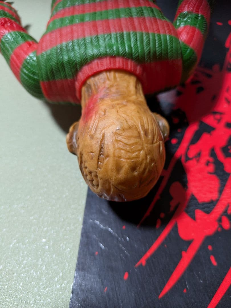 エルム街の悪夢　フレディクルーガー　ソフビ　フィギュア　１３日の金曜日