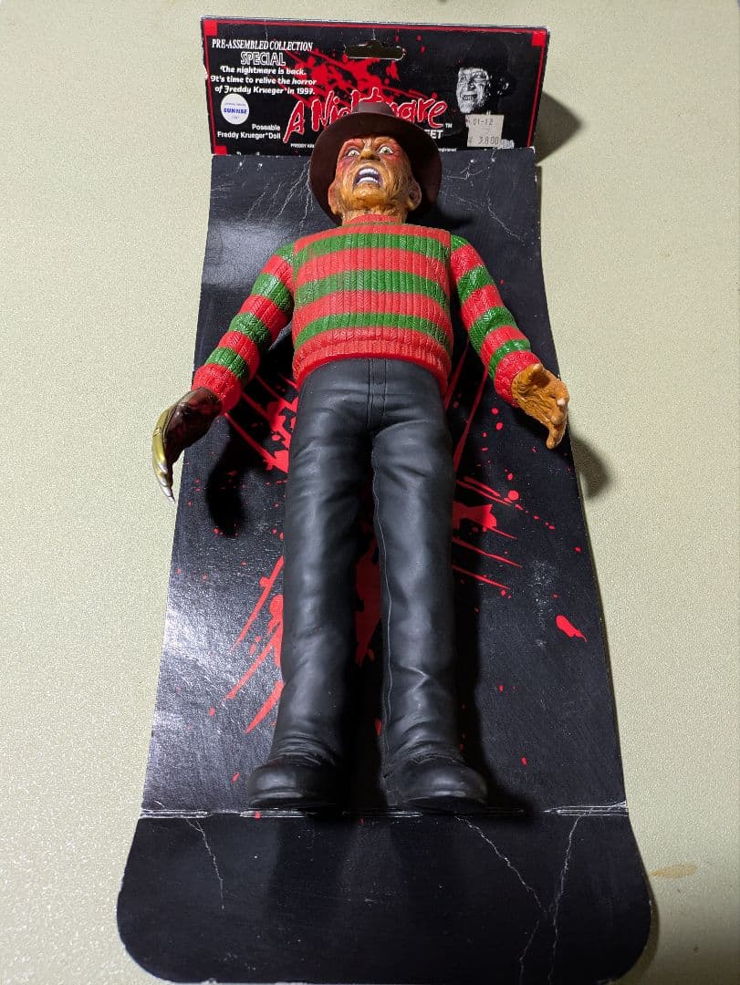 エルム街の悪夢　フレディクルーガー　ソフビ　フィギュア　１３日の金曜日