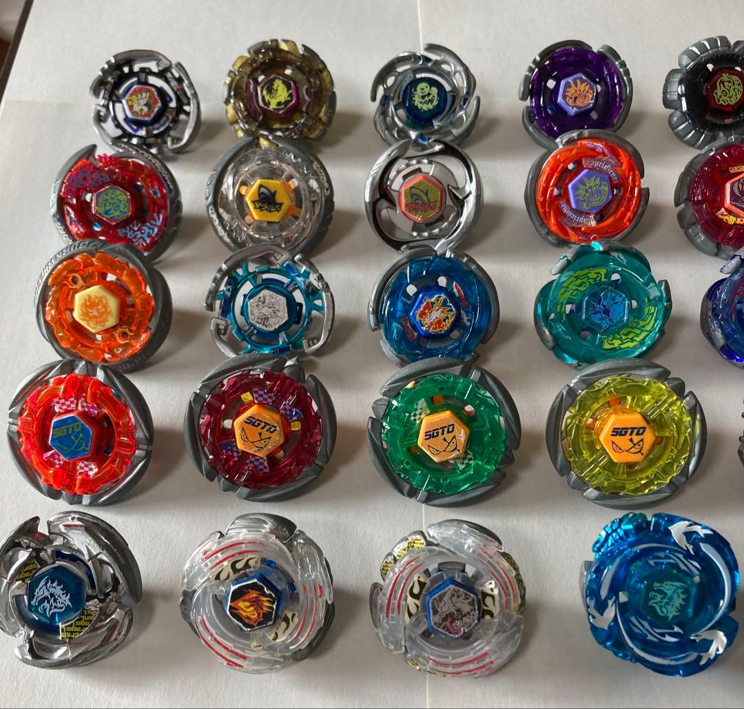 メタルファイトベイブレード　約50個、ランチャー、付属品　まとめ売り